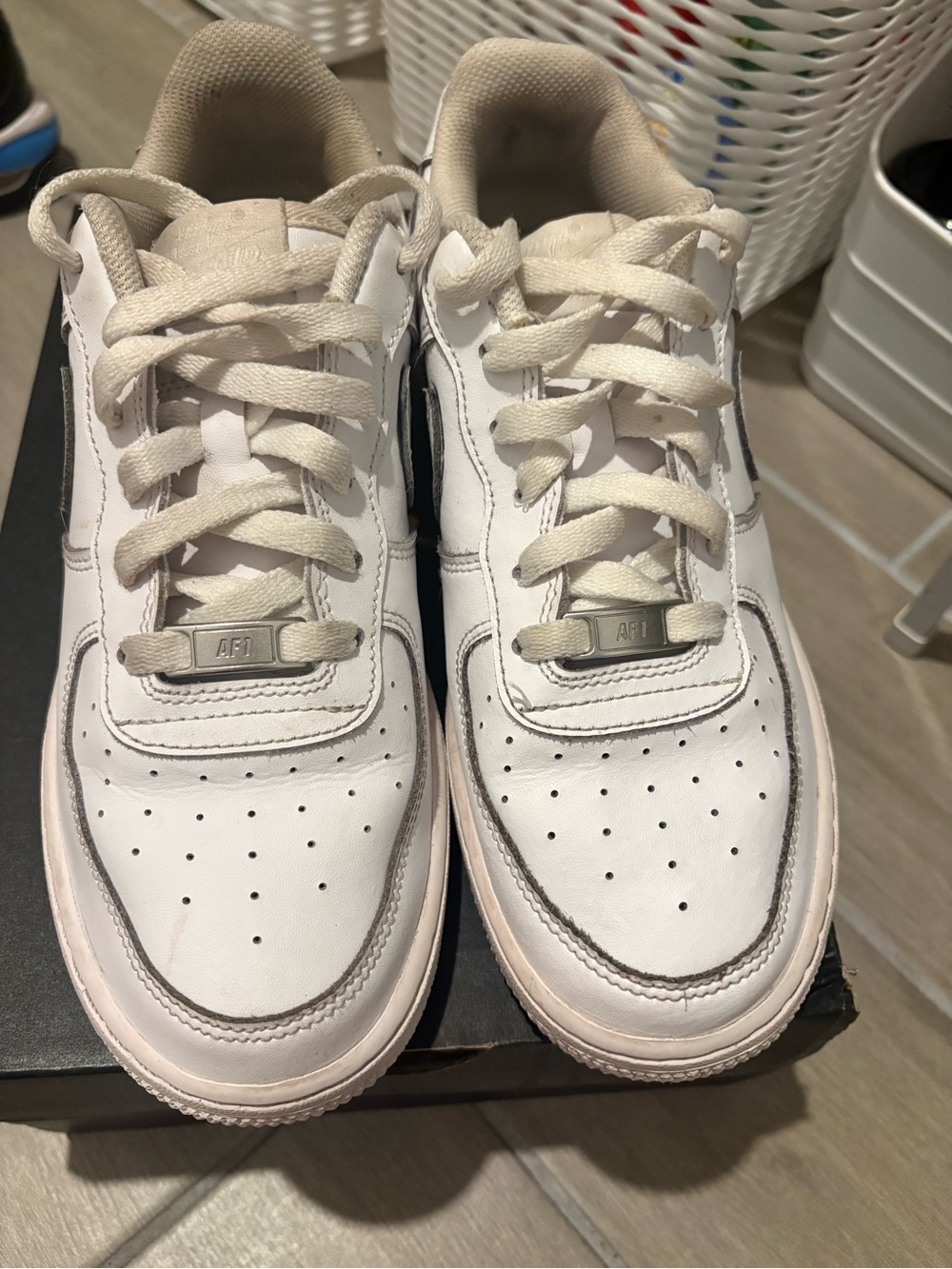 Nike Kids Air Force 1 White Lace-Up Sneakers